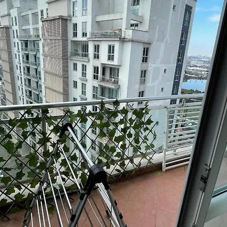 Luxurious 3 Bedroom Apartment Next To Sheraton In Begonya Akkoza דירה
